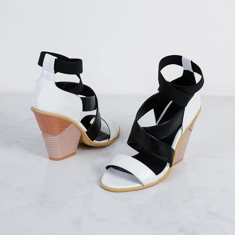 Bigsizeheels Attractive Cut-Outs Wedge Sandals - White