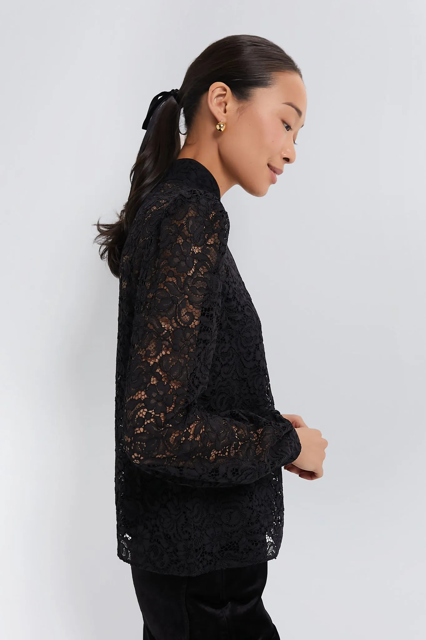 Black Domino Top