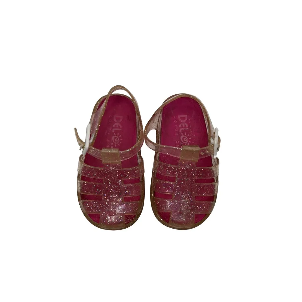 Buckle Strap Closed To Jelly Sandals