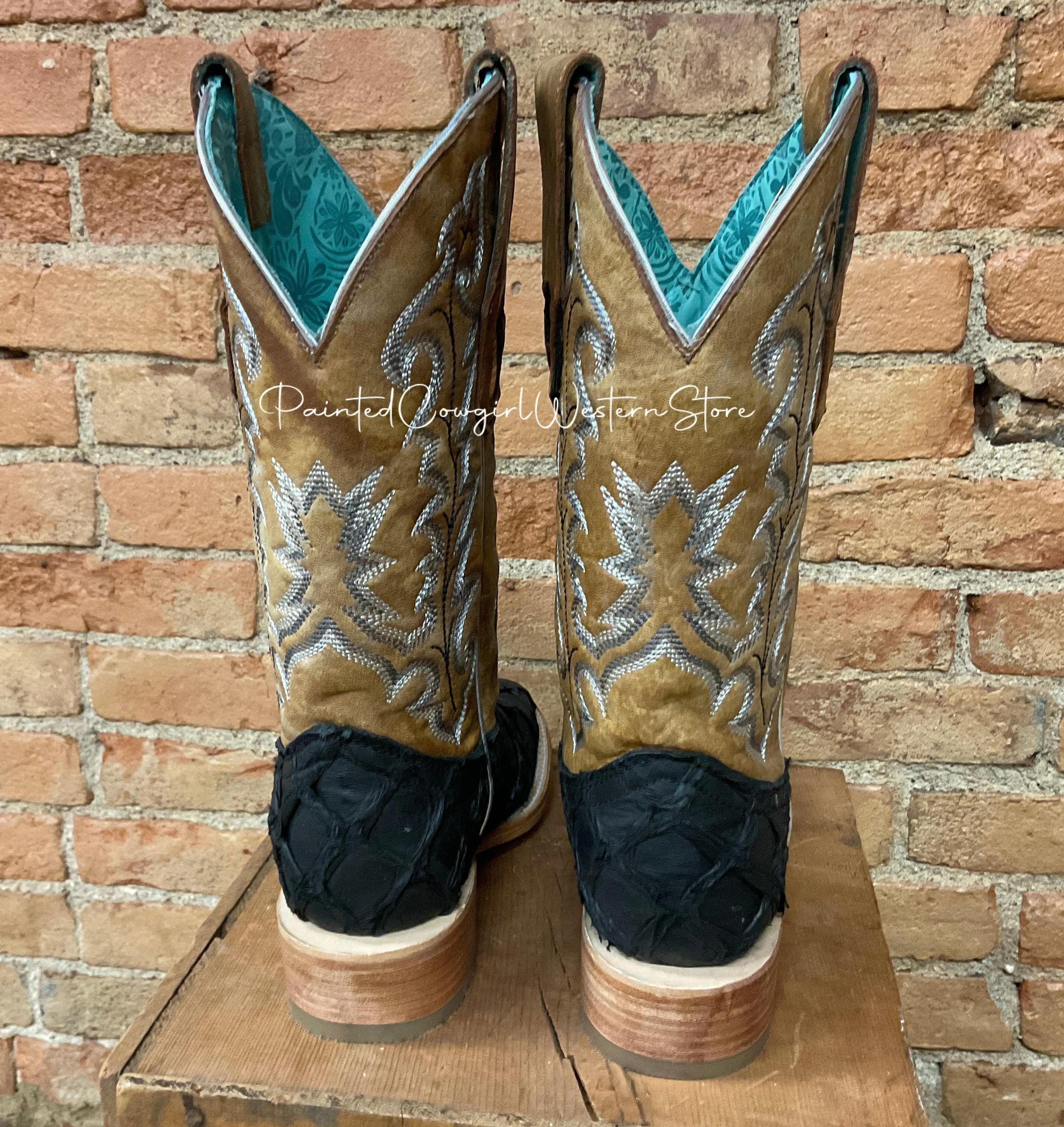 Corral Women’s Black/Sand Pirarucu Arapaima Fish Square Toe Boots A4204