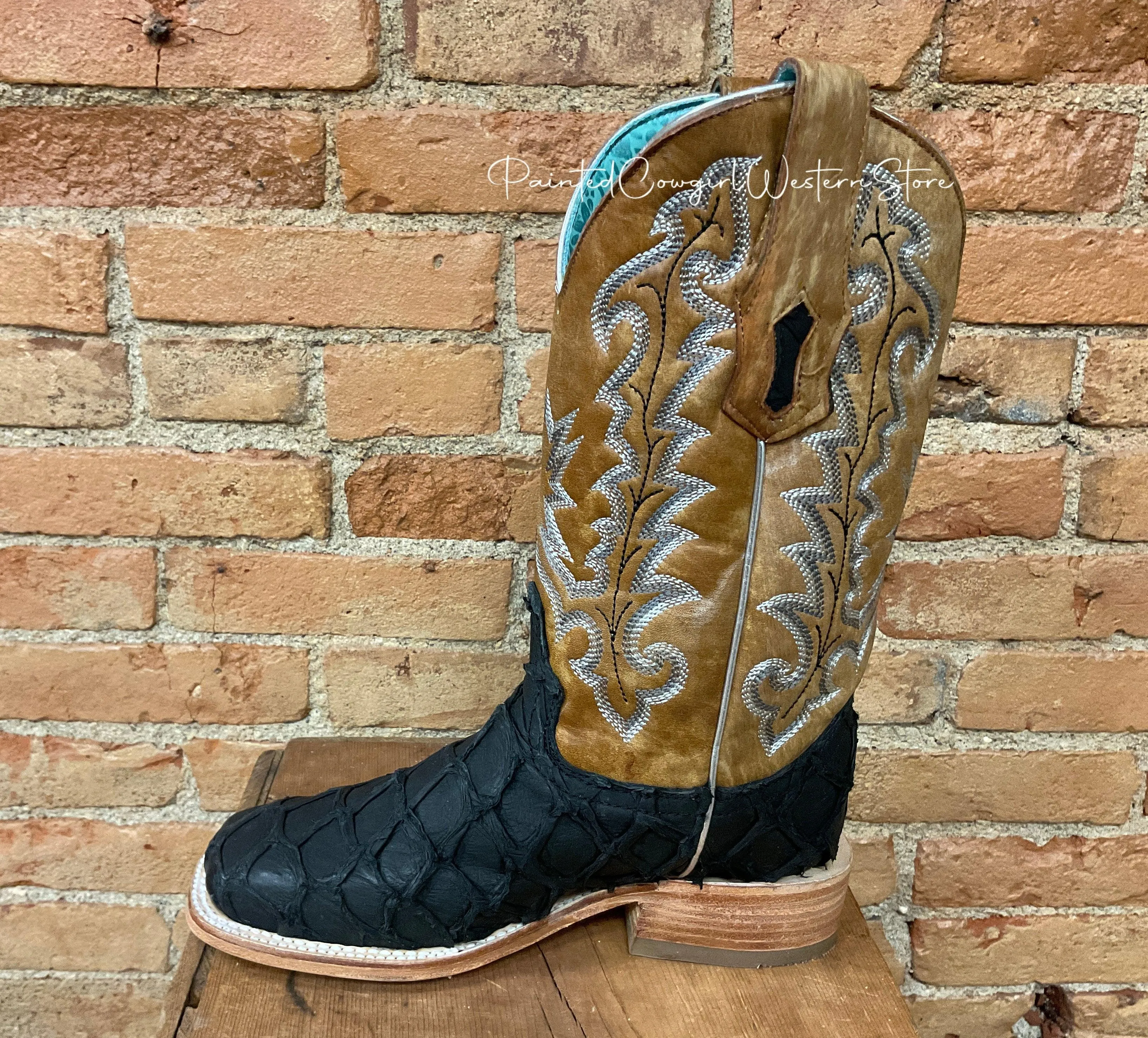 Corral Women’s Black/Sand Pirarucu Arapaima Fish Square Toe Boots A4204