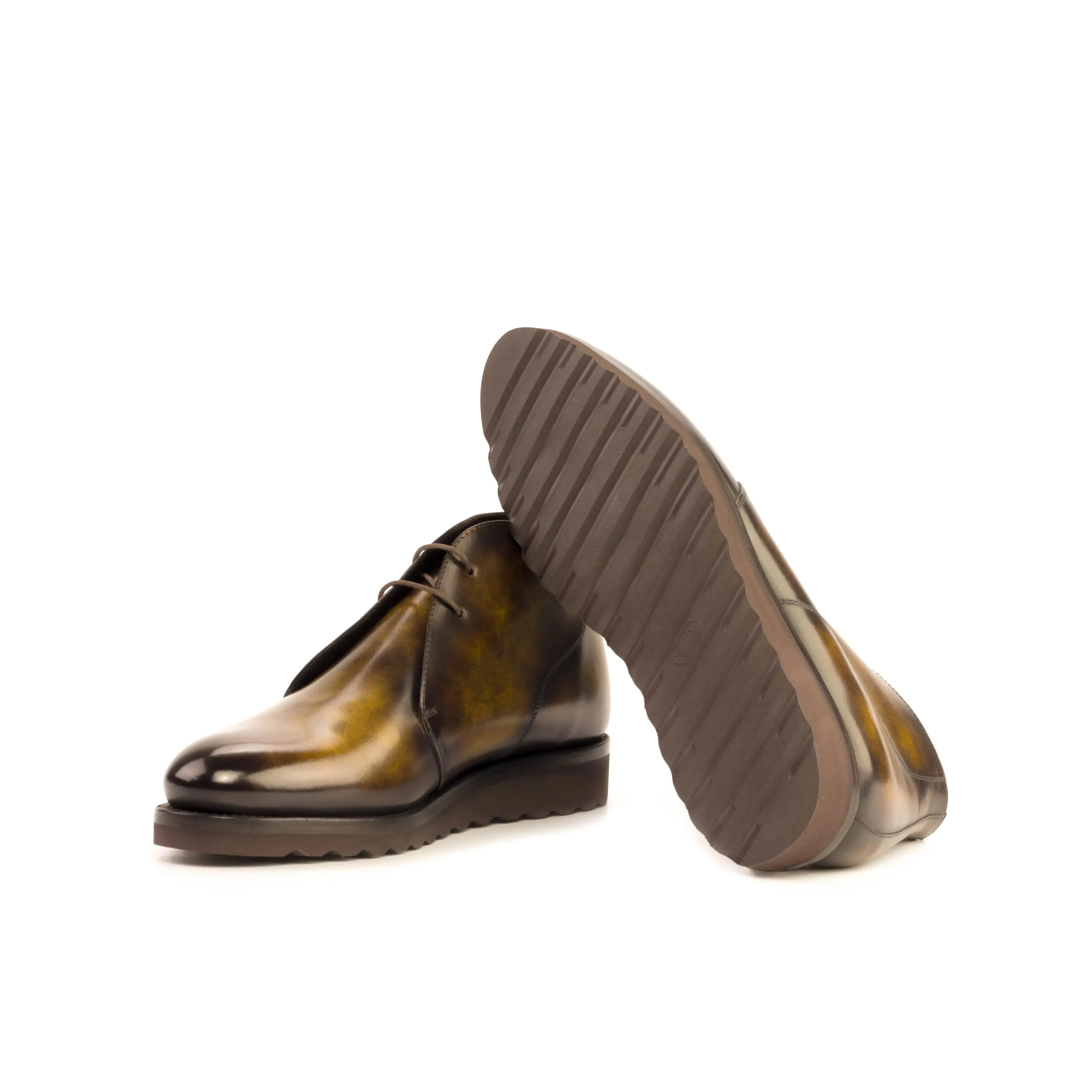 DapperFam Vivace in Tobacco Men's Hand-Painted Patina Chukka