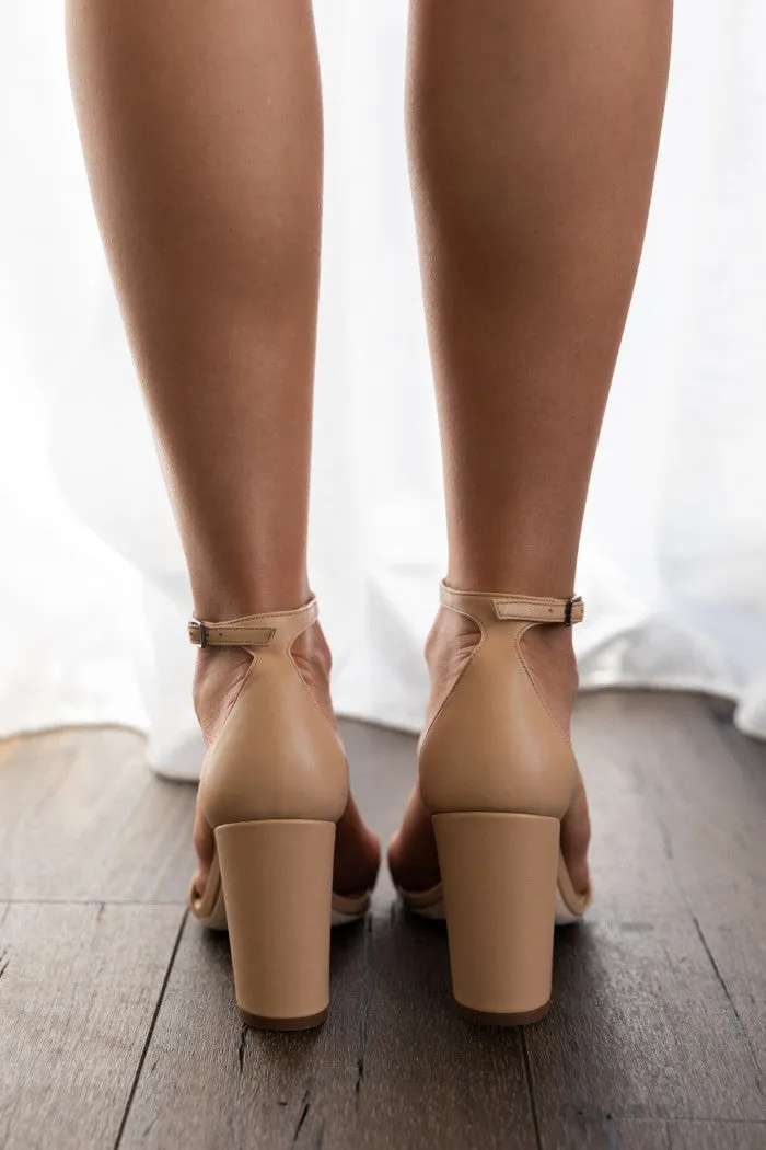 Dita Heels Sand