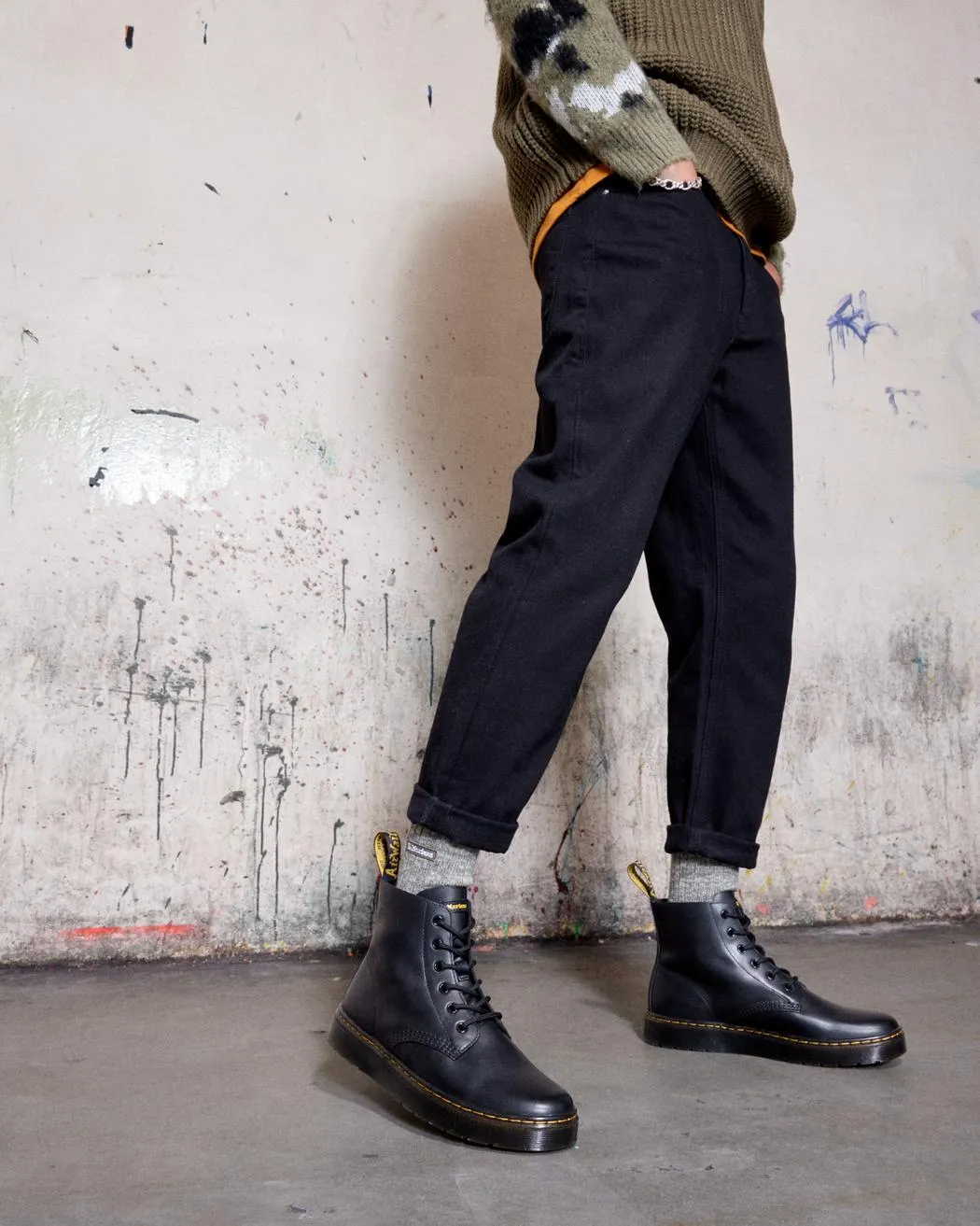 Dr Martens Thurston Chukka Black Lusso