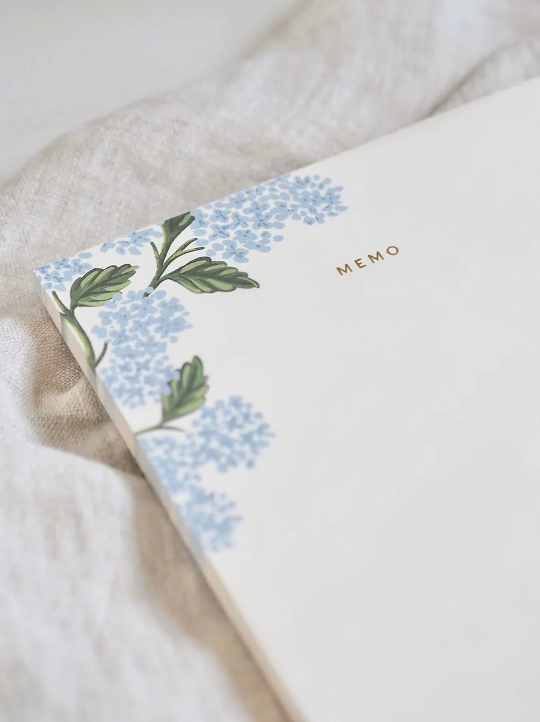 Hydrangea Memo Notepad