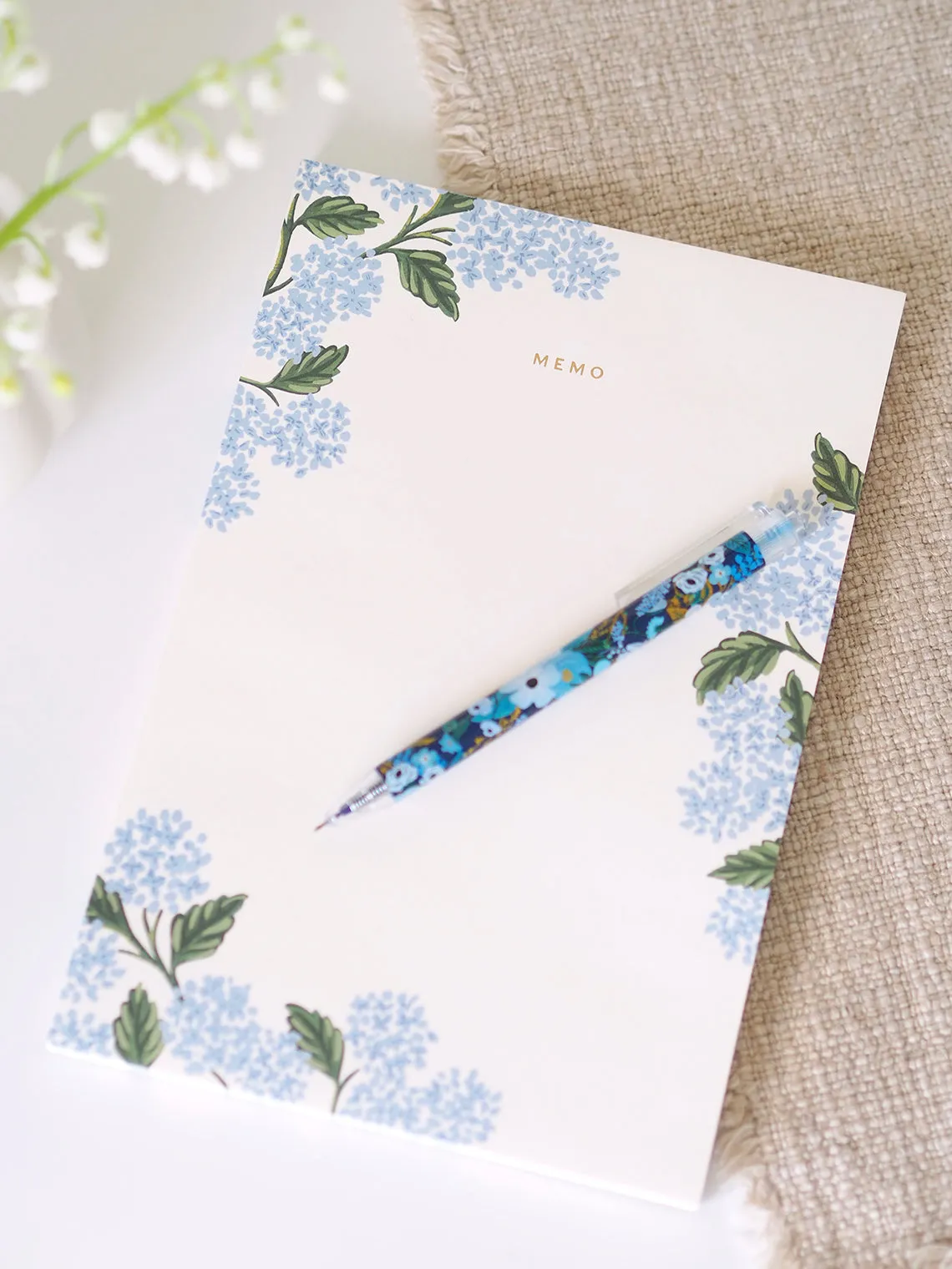 Hydrangea Memo Notepad