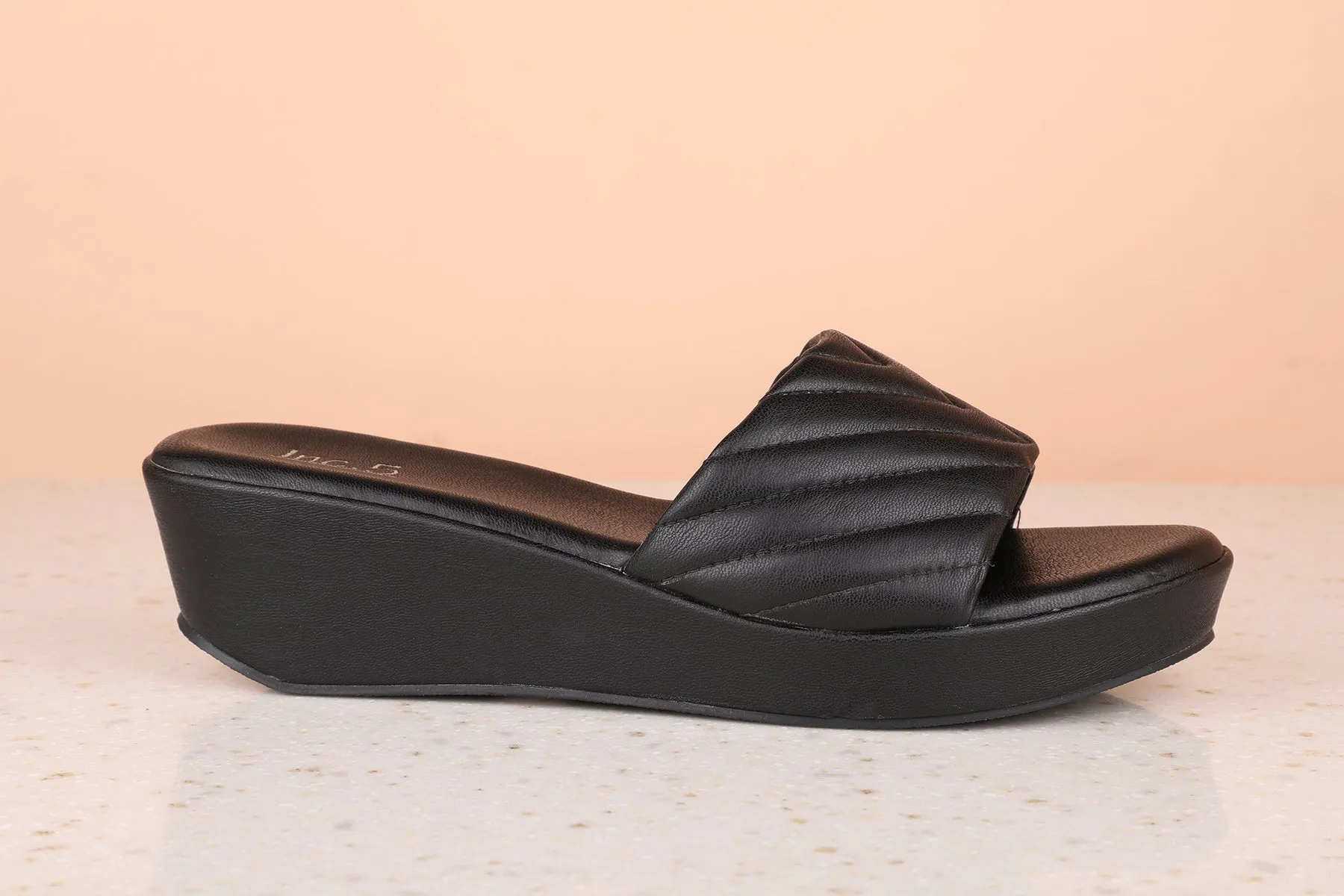 Women Black Textured Wedge Heels